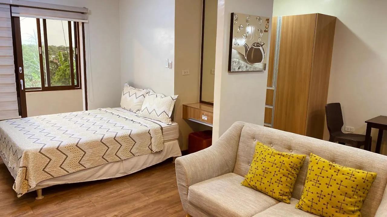 Ben'S Greentown Condotel Angeles Aparthotel