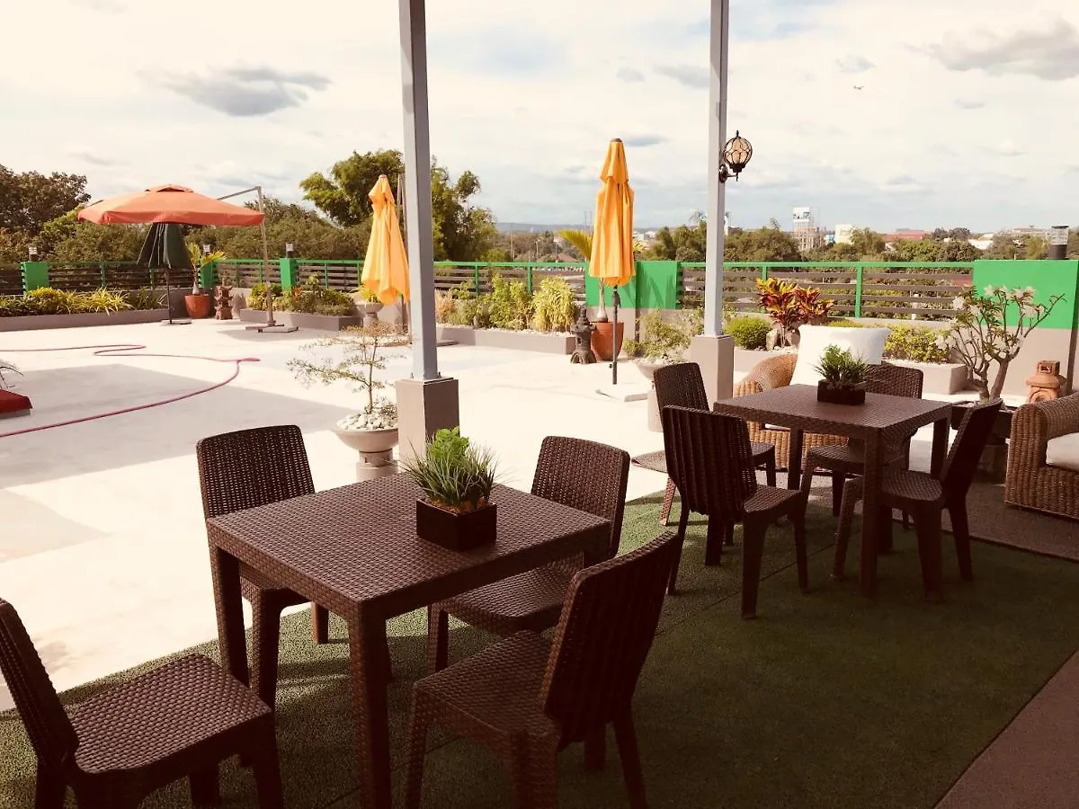 Ben'S Greentown Condotel Angeles